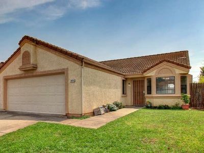 8870 Lemas Rd, Sacramento, CA, 95828
