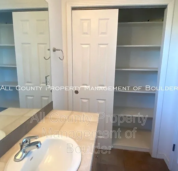519 Sierra Ave — Photo 30