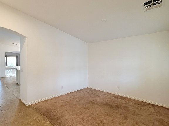 3rd image of 4572 Avery Rock St