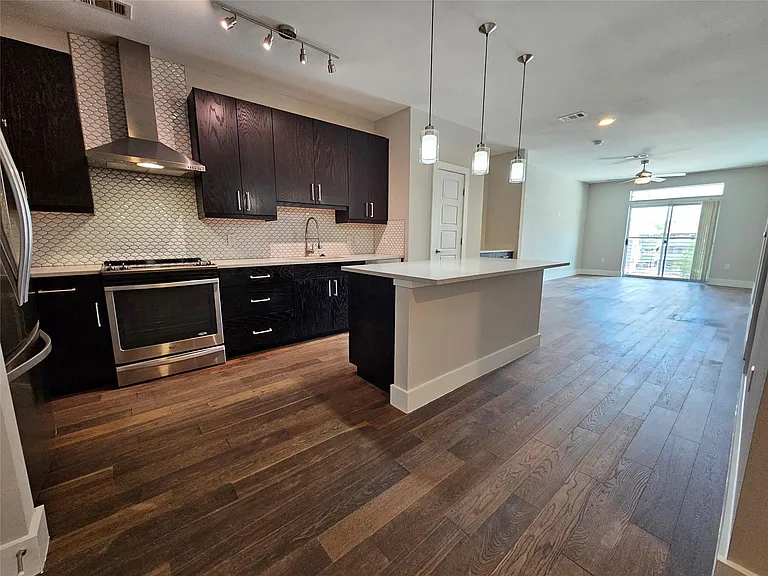 3114 S Congress Ave #302 — Photo 8