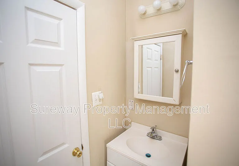 224 Rutland Ave #2 — Photo 22