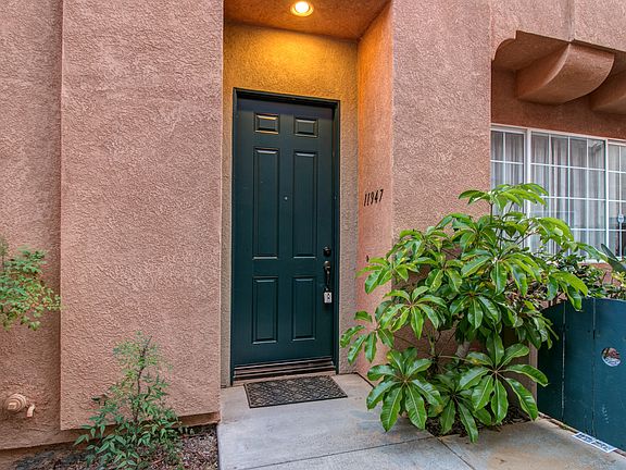 4th image of 11947 Miro Cir