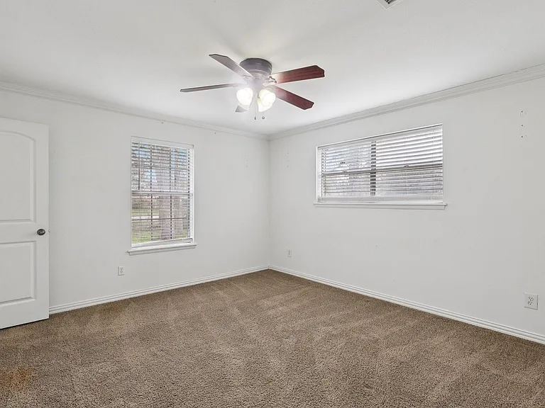 3919 Galway Ln — Photo 21