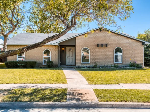 5605 Twitty St, The Colony, TX 75056