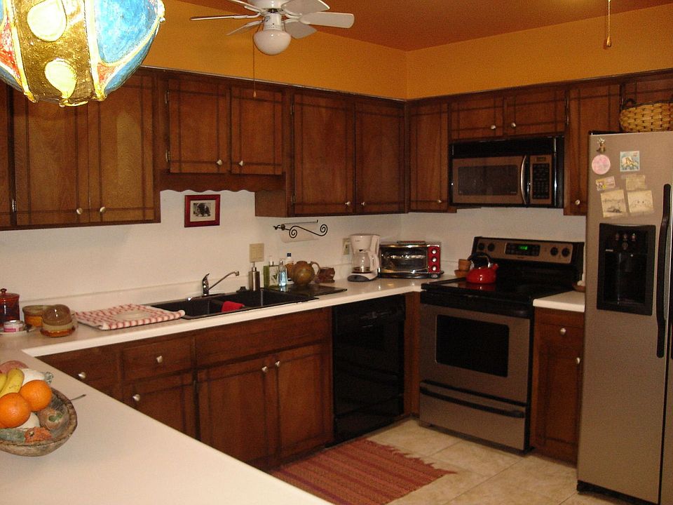 2nd image of 37300 N Tom Darlington Dr APT V