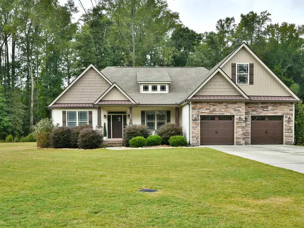 411 Oak Ridge Pl, Easley, SC 29642