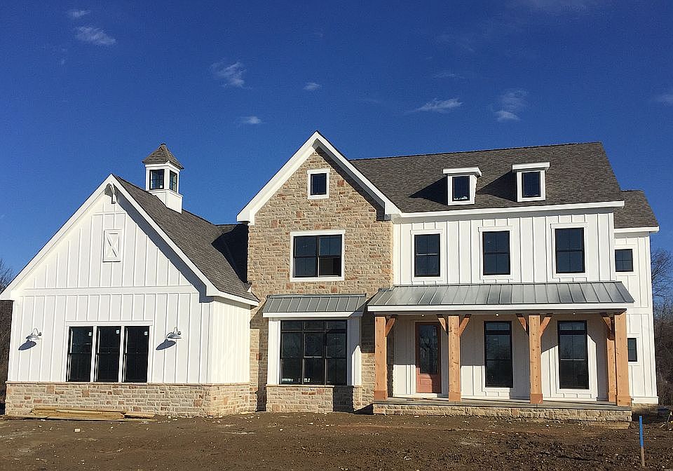 1st image of 846 Clear Brook Ln