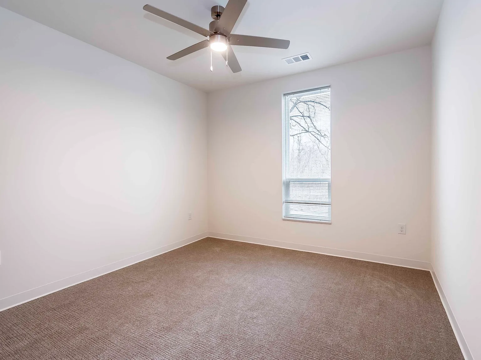 1 bed, 605 sqft, $1,225 — Photo 3
