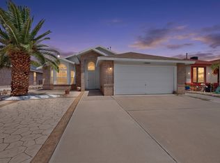 12637 Setting Sun Dr, El Paso, TX 79938
