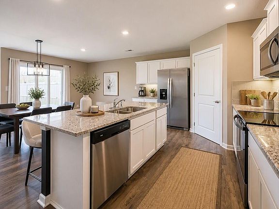 4th image of 114 Dupitt Cir