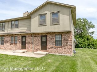 202 NE Cedar Ct, Blue Springs, MO 64014