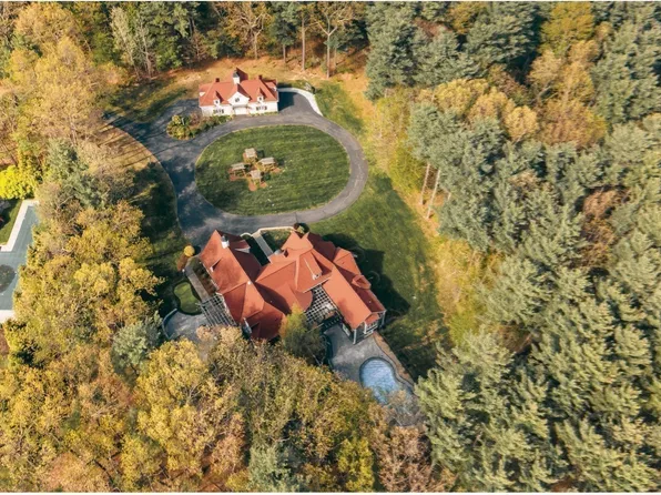 97 Fox Run Rd, Bolton, MA 01740