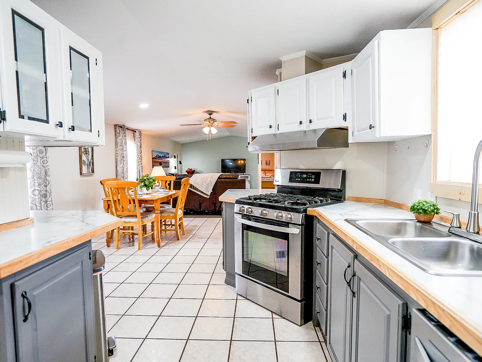 3 bed, 1064 sqft, $1,400 — Photo 4