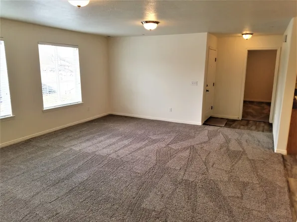 3586 E Rock Creek Rd APT 2, Eagle Mountain, UT 84005