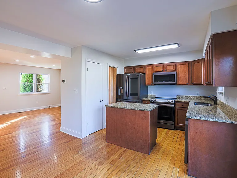 14 Luffing Ct — Photo 24