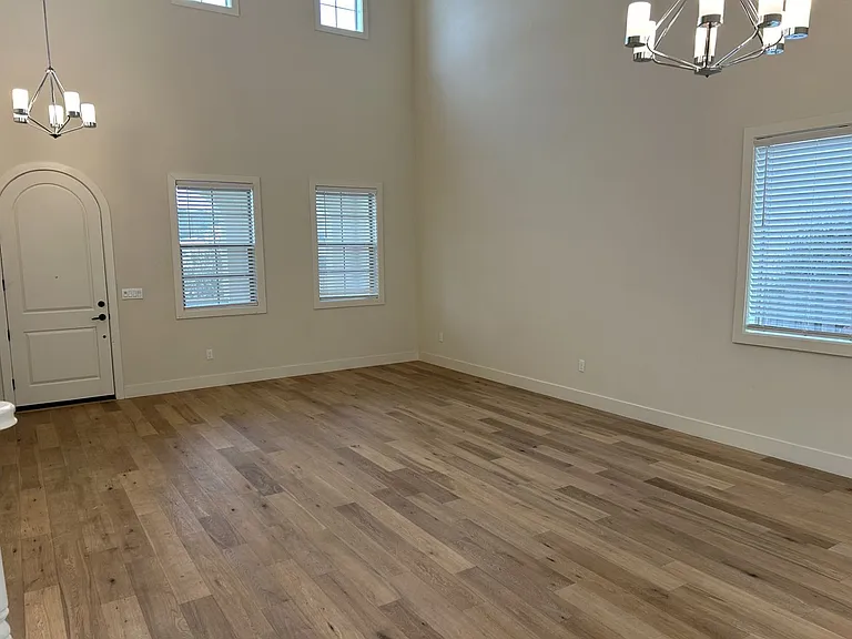 3904 Park Gardens Dr — Photo 6
