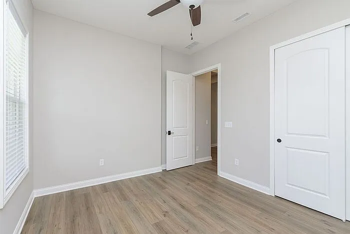 15773 Scher Dr — Photo 4