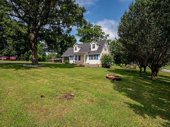 3rd image of 526 Sun Cir