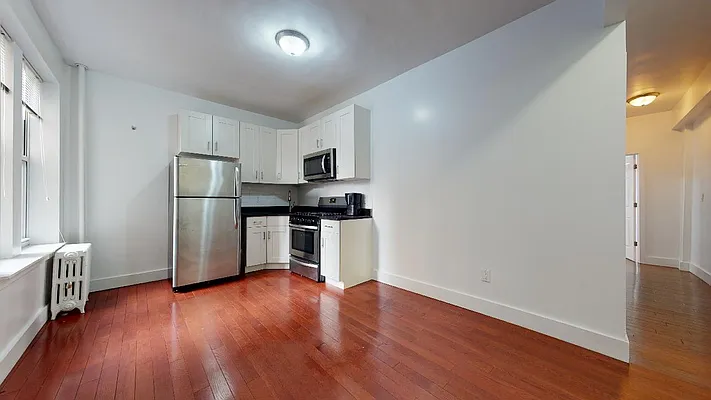 Rented by Bond New York | media 1