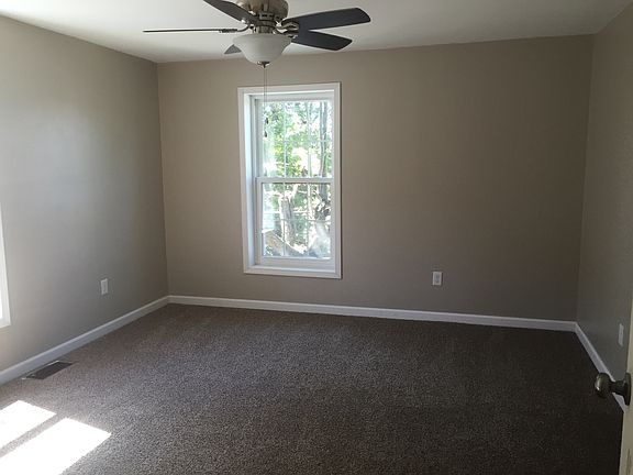 2nd image of 302 Greenwood Ave