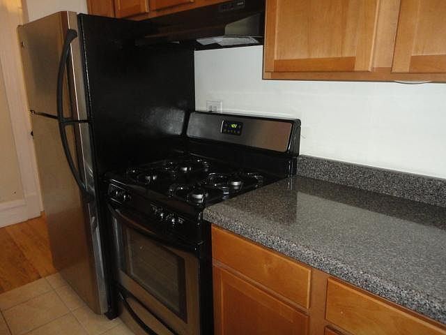1st image of 3525 N Wilton Ave #2RX