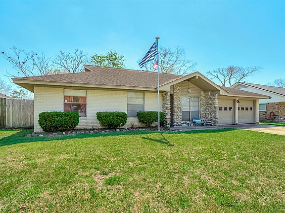 3rd image of 2015 S Yorktown Ct