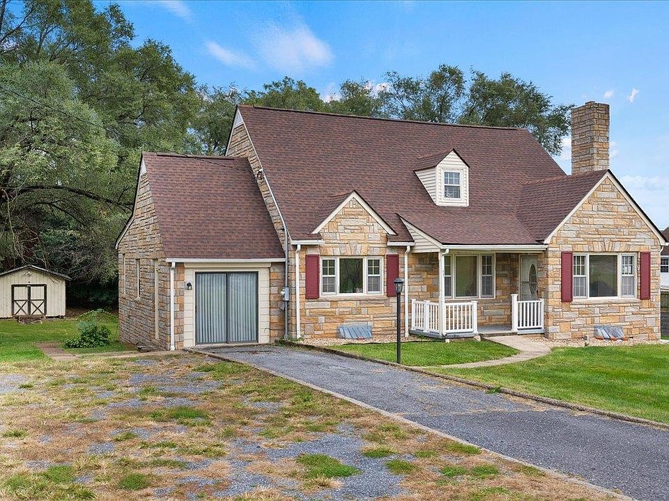 681 Vine St, Harrisonburg, VA 22802 Zillow