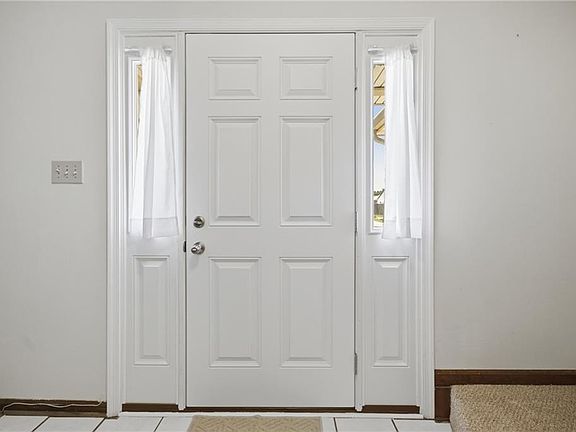 4th image of 3077 Monet Dr