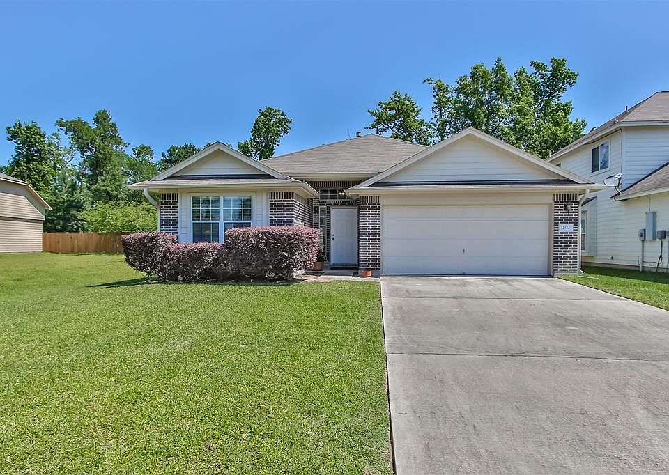 1st image of 12572 Canyon Hill Dr