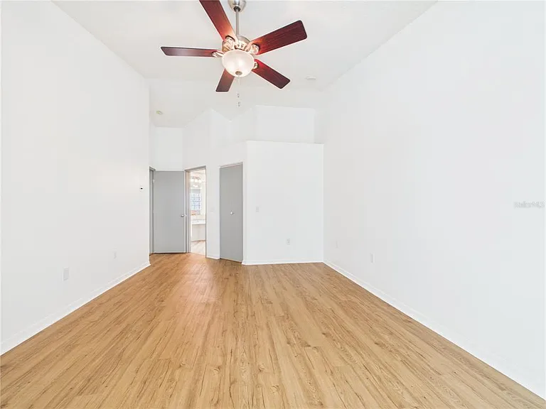 9434 Holnwon Ct — Photo 16