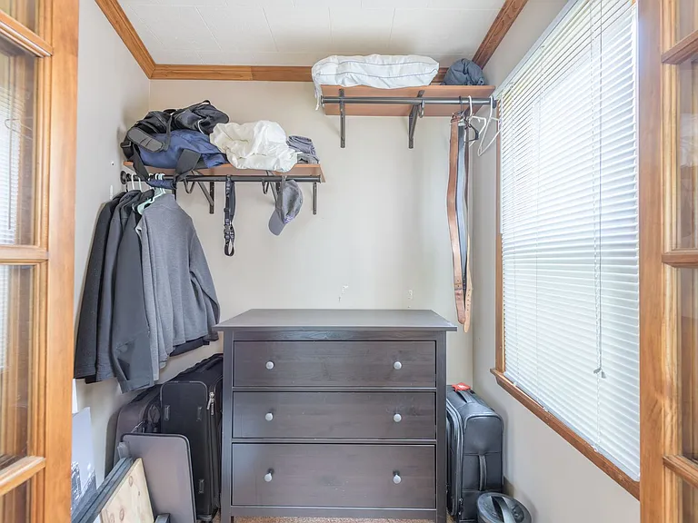 3243 Fillmore St NE — Photo 12
