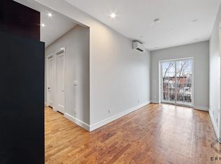 230 20th St #3B, Brooklyn, NY 11232
