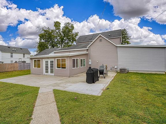 2nd image of 8 Fleetwood Ave