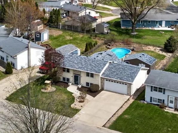 218 5th Ave NW, Byron, MN 55920