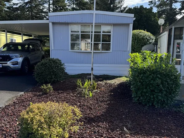 3760 Highway 101 Space 17, Florence, OR 97439