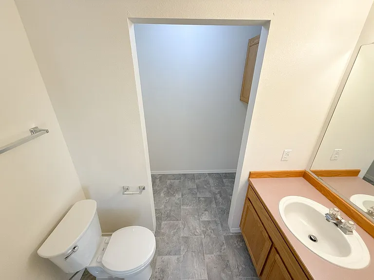 5481-5483 Glenridge Way #5485 — Photo 9