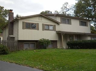 17 Treebark Ct, Schaumburg, IL 60193