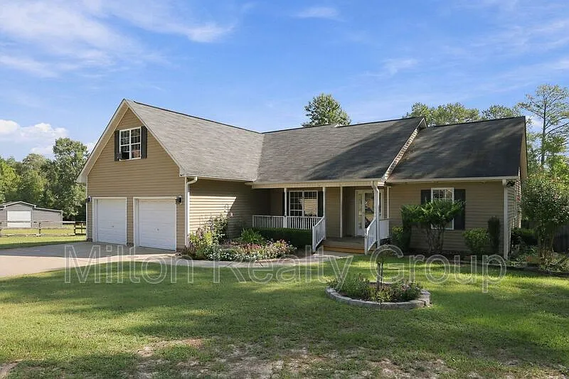 570 Buchanan Rd