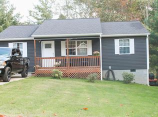 109 Golden Meadow Ln, Glen Morgan, WV 25813