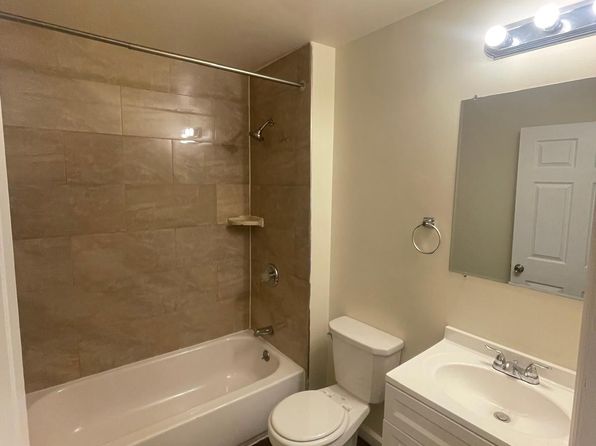 116 Hawthorne Ave APT 2R
