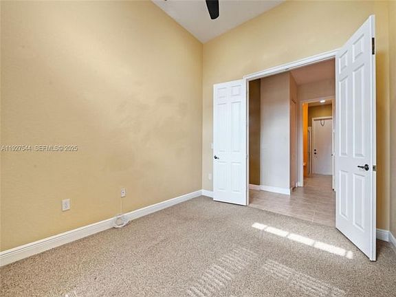 5th image of 15275 SW 38th St