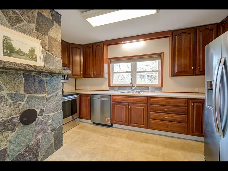 9 Brown St #1 — Photo 2