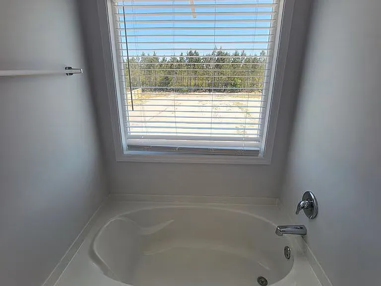 2722 SE Arnold Dr — Photo 16