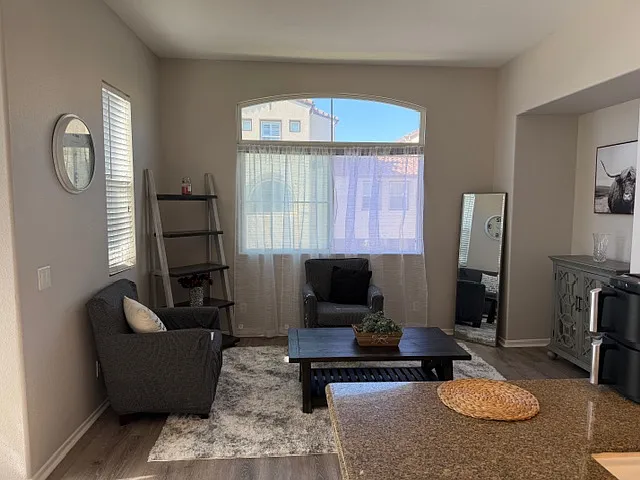 587 Almond Rd — Photo 12