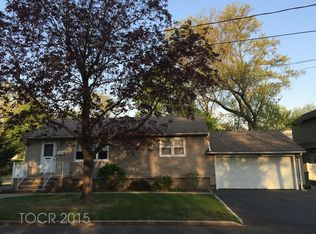 716 Harold St, Paramus, NJ 07652