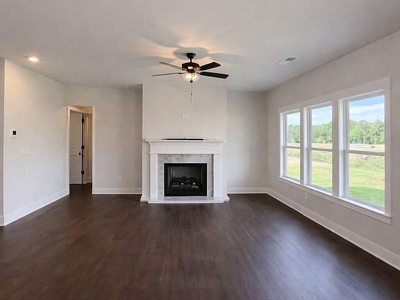 4th image of 5926 Hightower Dr #4