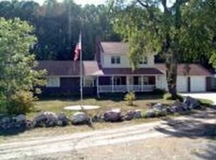 9069 Lake Rd, Otisville, MI 48463