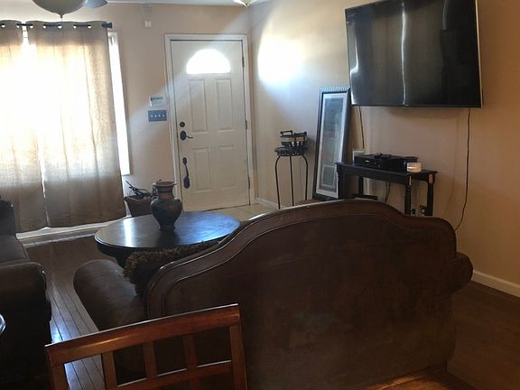 4th image of 63 Lyceum Ct