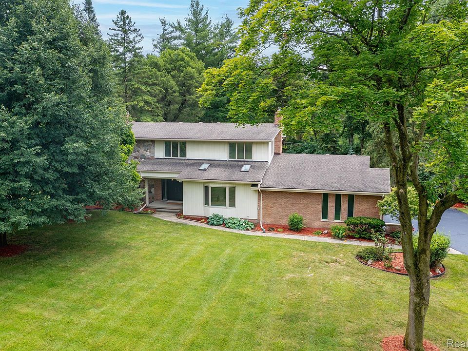 1st image of 1058 Eastover Dr