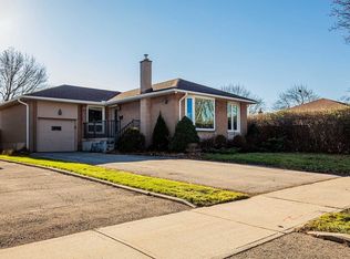 3 Shipley Rd, Toronto, ON M9R3H7